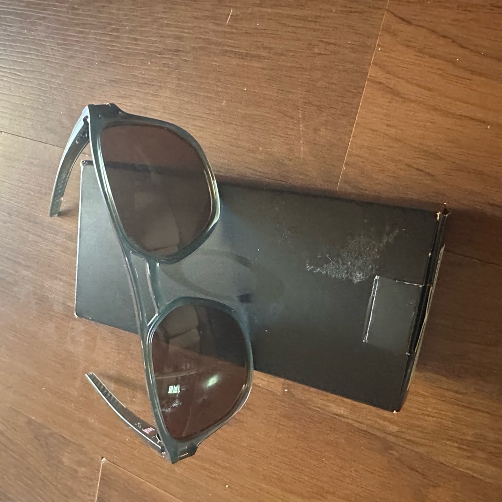 Stylish Black Sunglasses